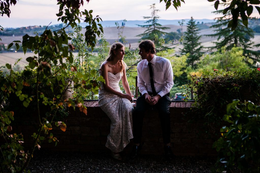 sunset-tuscany-wedding-couple