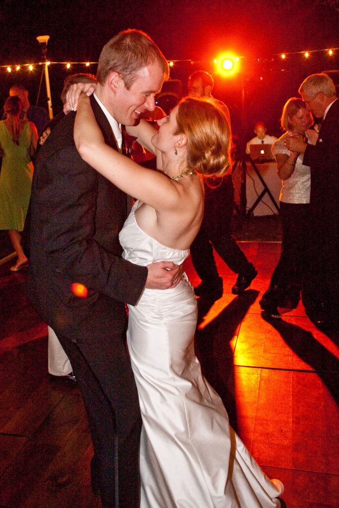 portland-wedding-dance-bride-groome